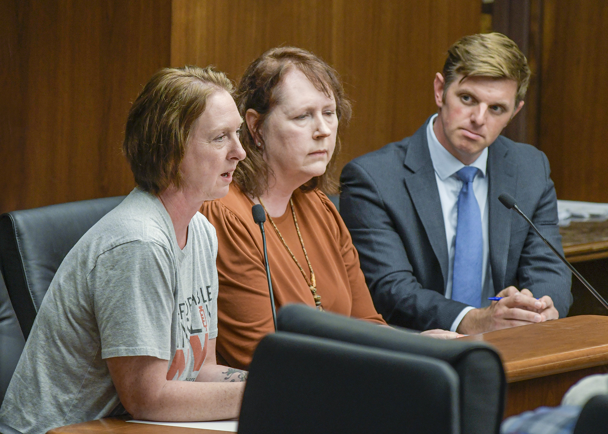 Nicole Smith-Holt, left, and Cindy Scherer Boyd testify before the House Health and Human Services Finance Division in support of a Rep. Michael Howard bill, right, that would establish an emergency insulin assistance account. Photo by Andrew VonBank